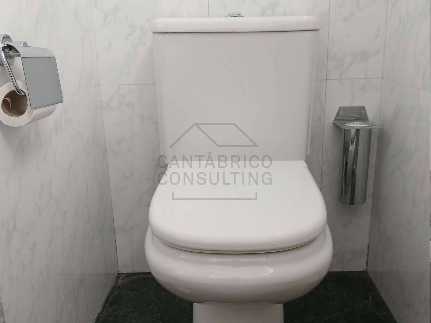 7 makuuhuone Huvila myytävänä paikassa Navia - 1 000 000 € (Ref: 9474684)