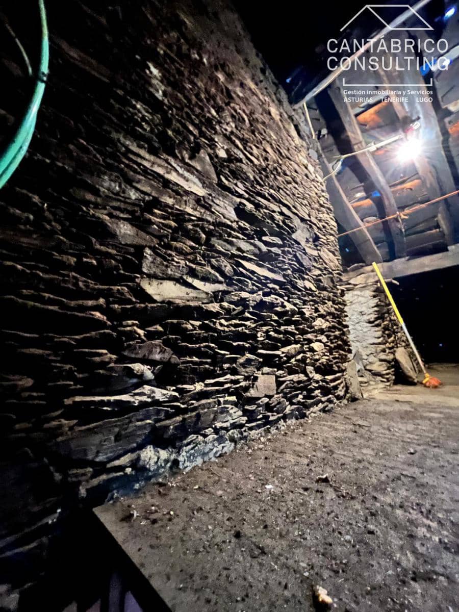 5 soveværelse Byhus til salg i Coana - € 138.000 (Ref: 9518467)