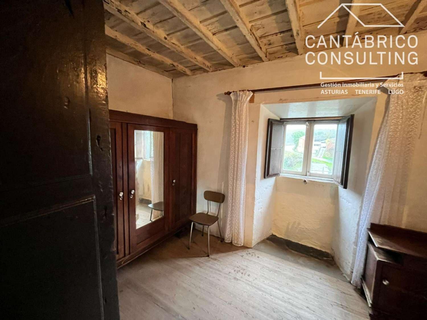 5 soveværelse Byhus til salg i Coana - € 138.000 (Ref: 9518467)