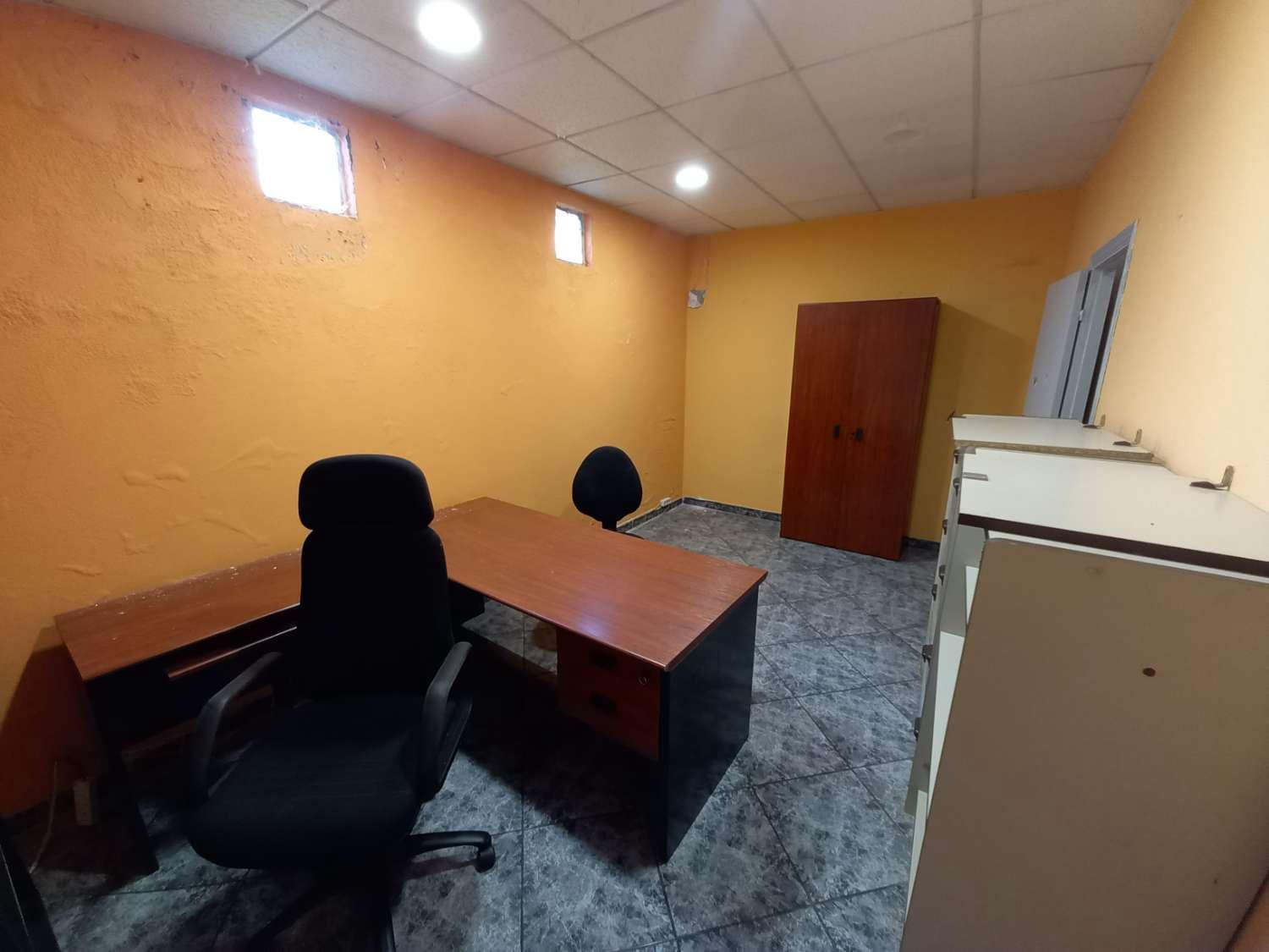 Gewerbe zu verkaufen in Navia - 110.000 € (Ref: 9526158)