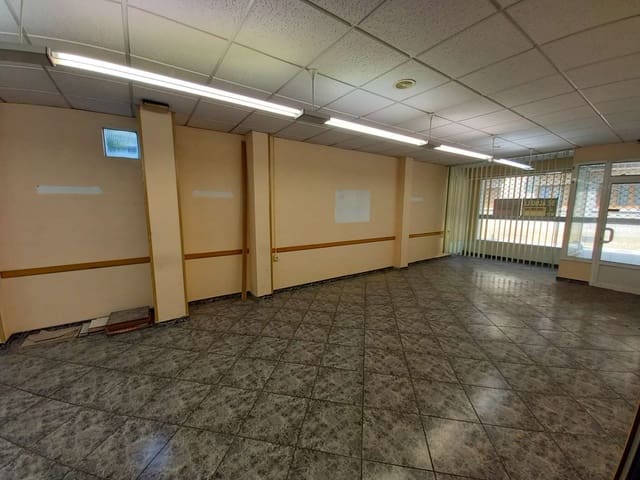 Commercieel te koop in Navia - € 110.000 (Ref: 9526158)