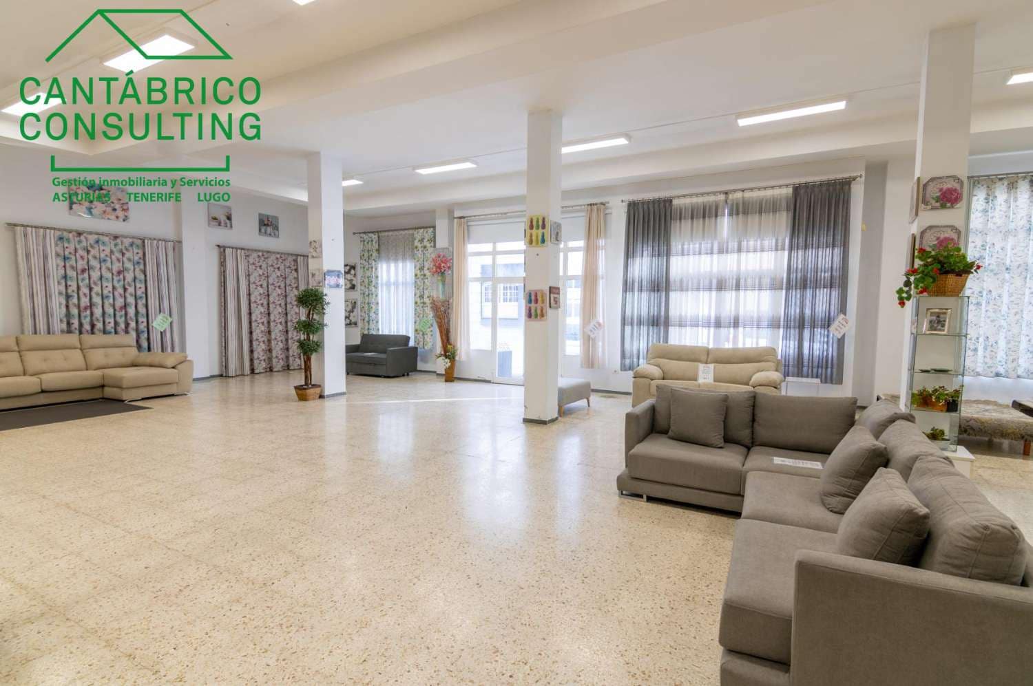 Kommersiell till salu i Playa San Juan - 1 200 000 € (Ref: 9676796)