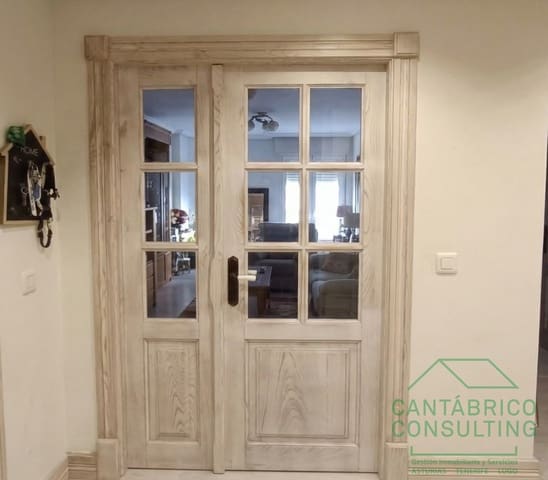 3 slaapkamer Flat te koop in Navia met garage - € 268.000 (Ref: 9729787)