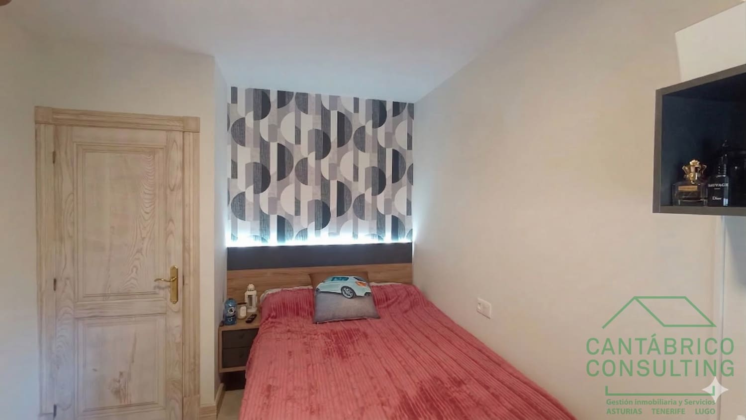 3 bedroom Flat for sale in Navia with garage - € 268,000 (Ref: 9729787)