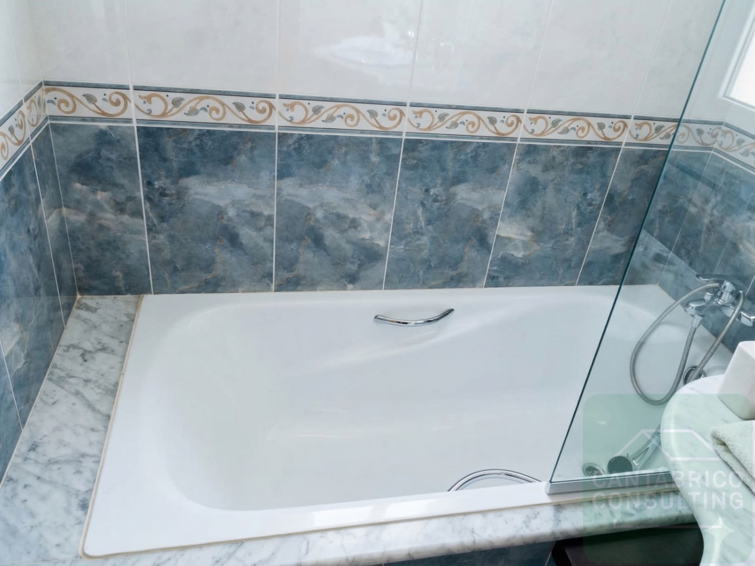 3 soverom Leilighet til salgs i Navia med garasje - € 268 000 (Ref: 9751617)