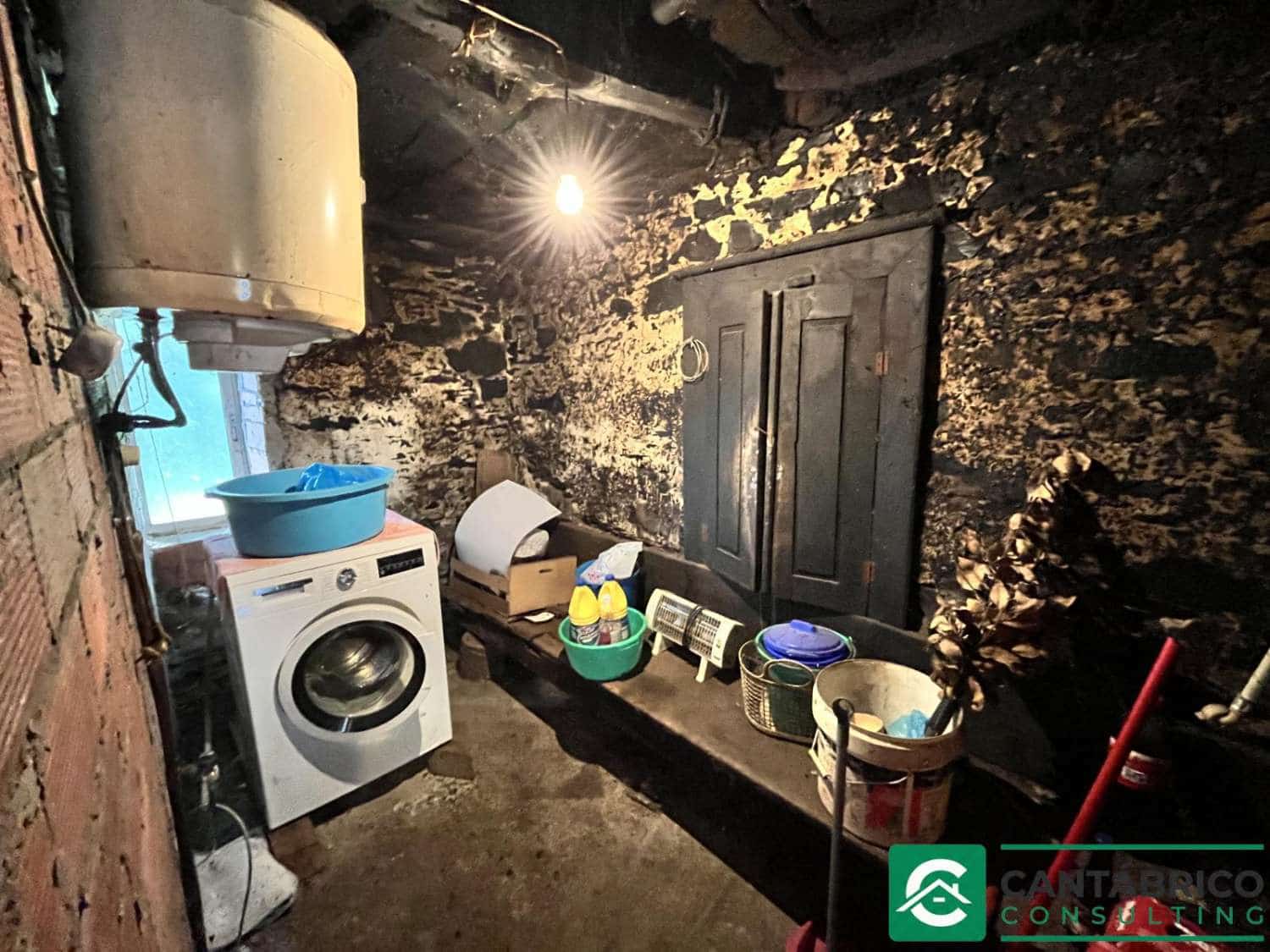 Huis te koop in Villayon - € 110.000 (Ref: 9798681)