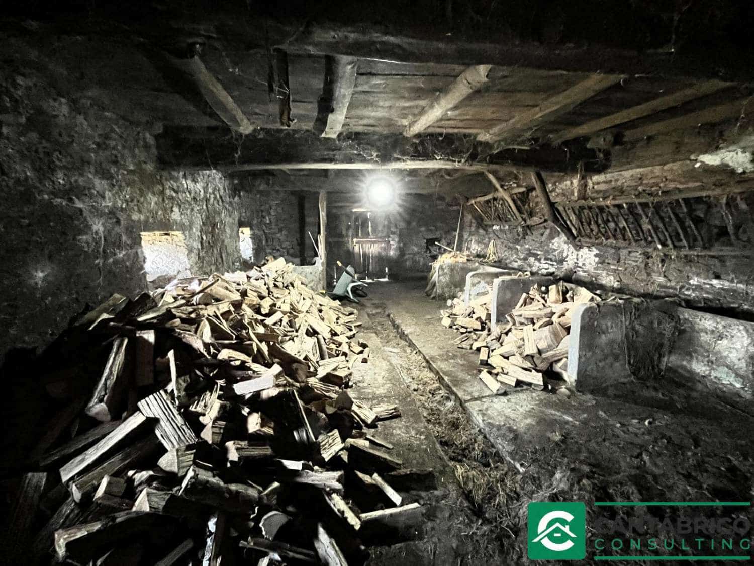 Huis te koop in Villayon - € 110.000 (Ref: 9798681)