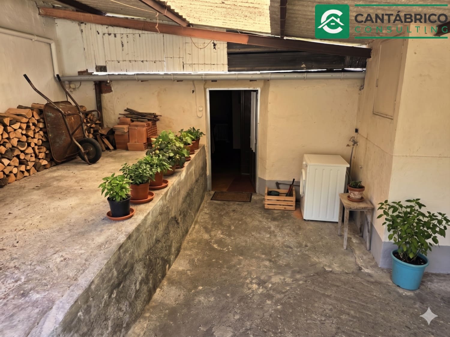 3 bedroom Townhouse for sale in Villayon with garage - € 130,000 (Ref: 9817004)