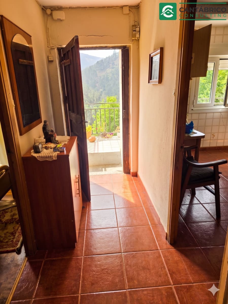 3 bedroom Townhouse for sale in Villayon with garage - € 130,000 (Ref: 9817004)