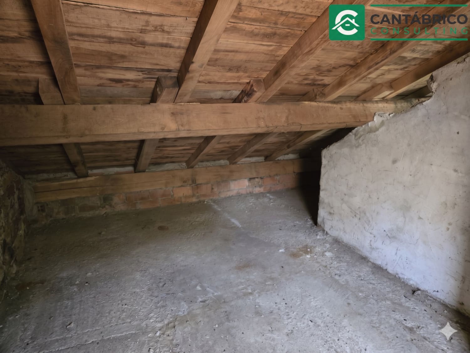 3 bedroom Townhouse for sale in Villayon with garage - € 130,000 (Ref: 9817004)