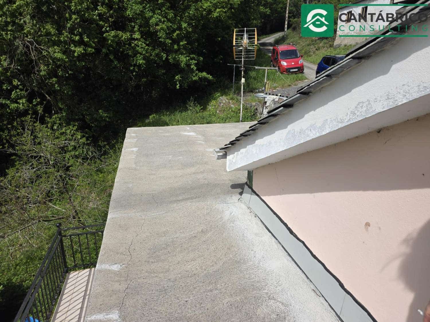 3 bedroom Townhouse for sale in Villayon with garage - € 130,000 (Ref: 9817004)