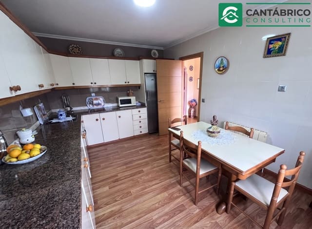 4 chambre Maison de Ville à vendre à Navia - 350 000 € (Ref: 9817005)