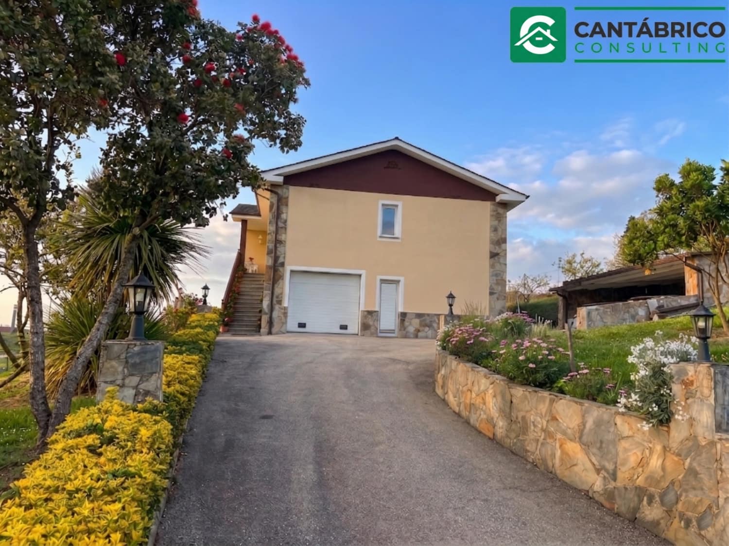 4 chambre Maison de Ville à vendre à Navia - 350 000 € (Ref: 9817005)