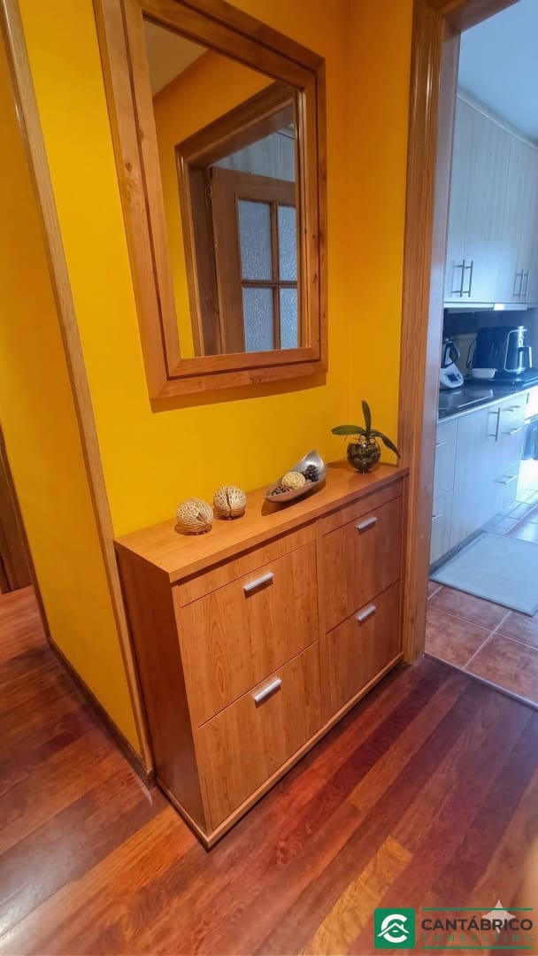 Piso de 3 habitaciones en Navia en venta con garaje - 320.000 € (Ref: 9817007)