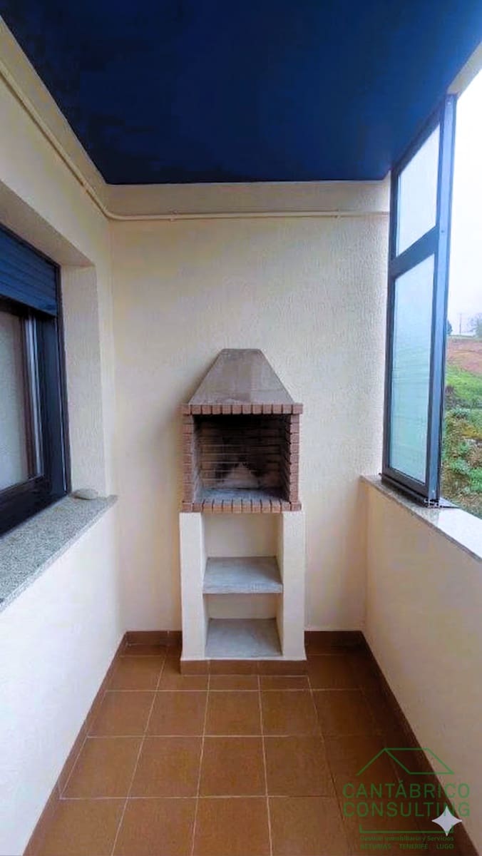 Piso de 3 habitaciones en Navia en venta con garaje - 320.000 € (Ref: 9817007)