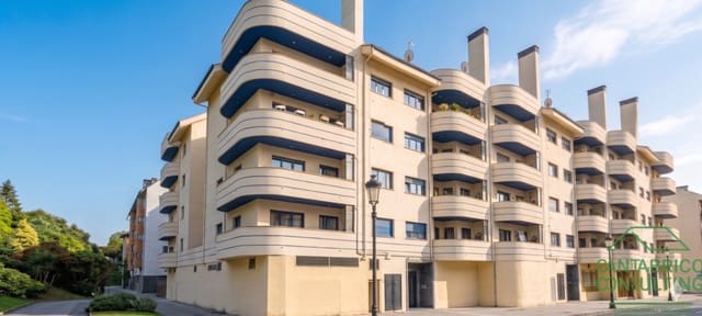 Piso de 3 habitaciones en Navia en venta con garaje - 320.000 € (Ref: 9817007)