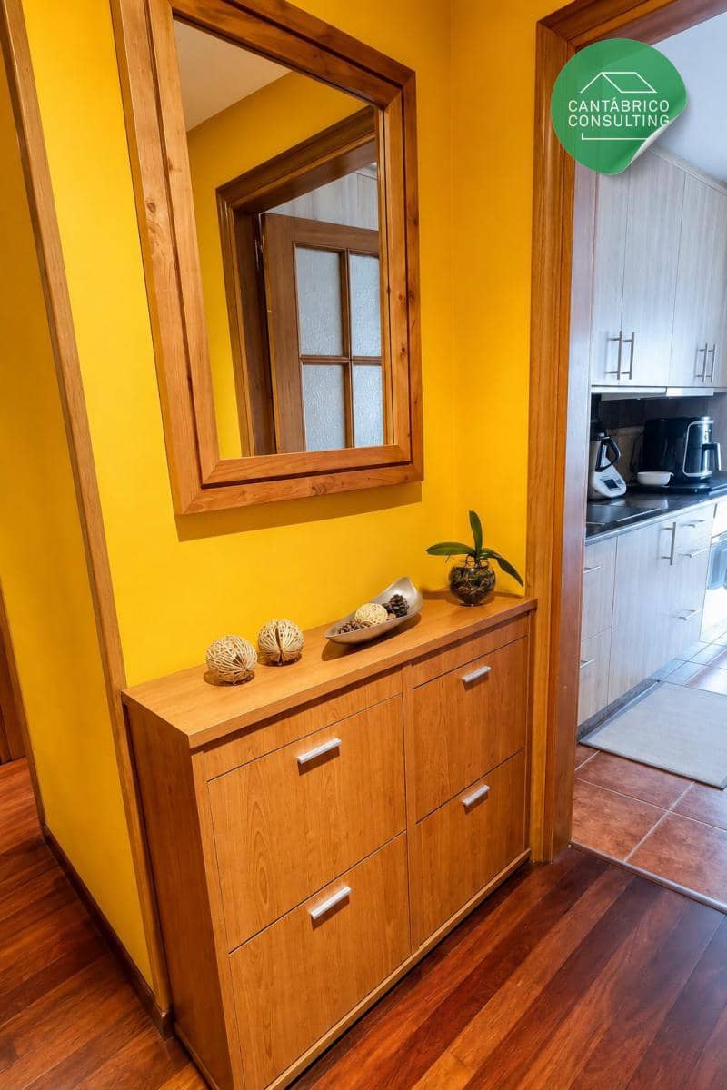 3 bedroom Flat for sale in Navia with garage - € 320,000 (Ref: 9817007)