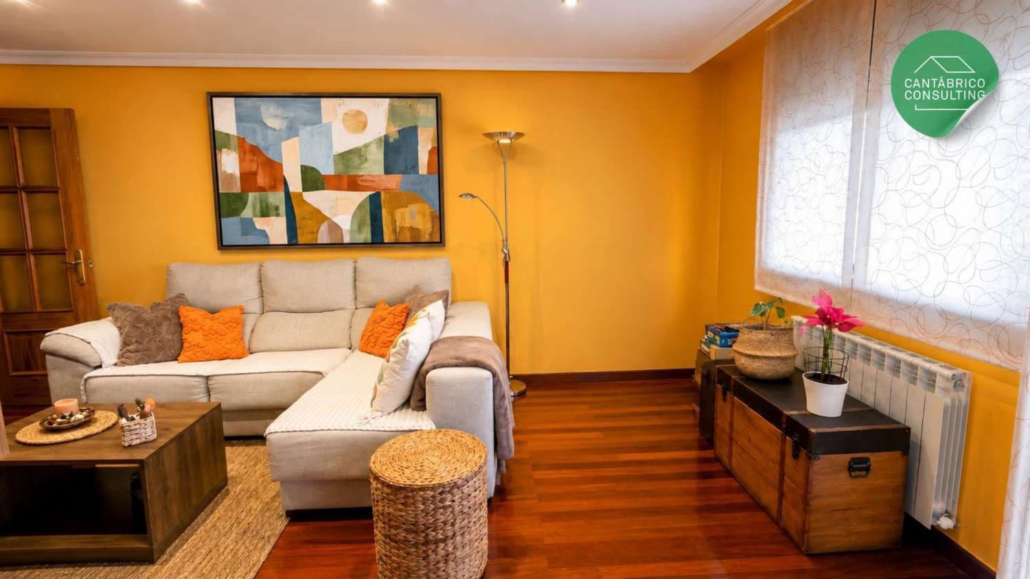 3 bedroom Flat for sale in Navia with garage - € 320,000 (Ref: 9817007)