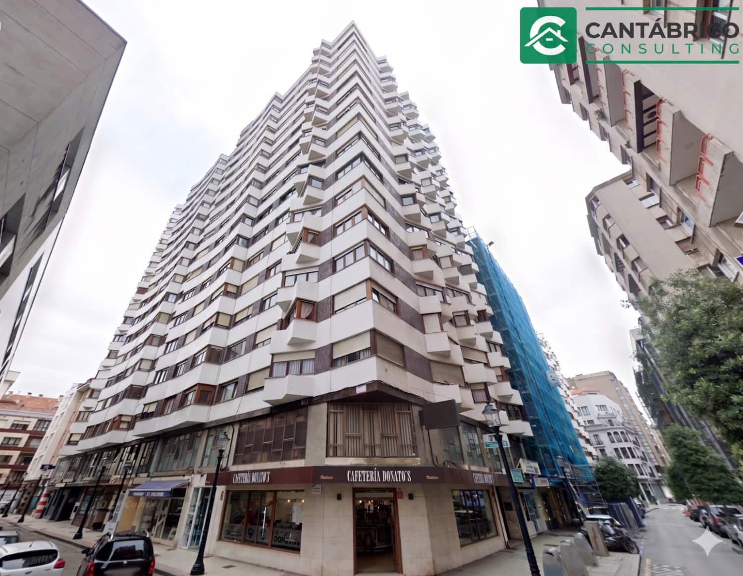 3 bedroom Flat for sale in Gijon - € 345,000 (Ref: 9866479)