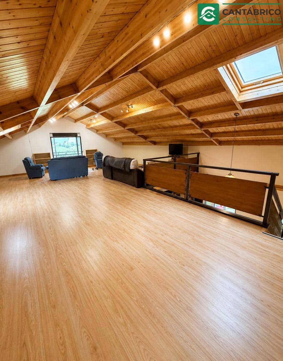 3 sypialnia Dom na sprzedaż w Navia - 260 000 € (Ref: 9877899)