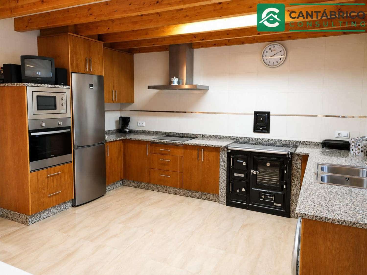 3 sypialnia Dom na sprzedaż w Navia - 260 000 € (Ref: 9877899)