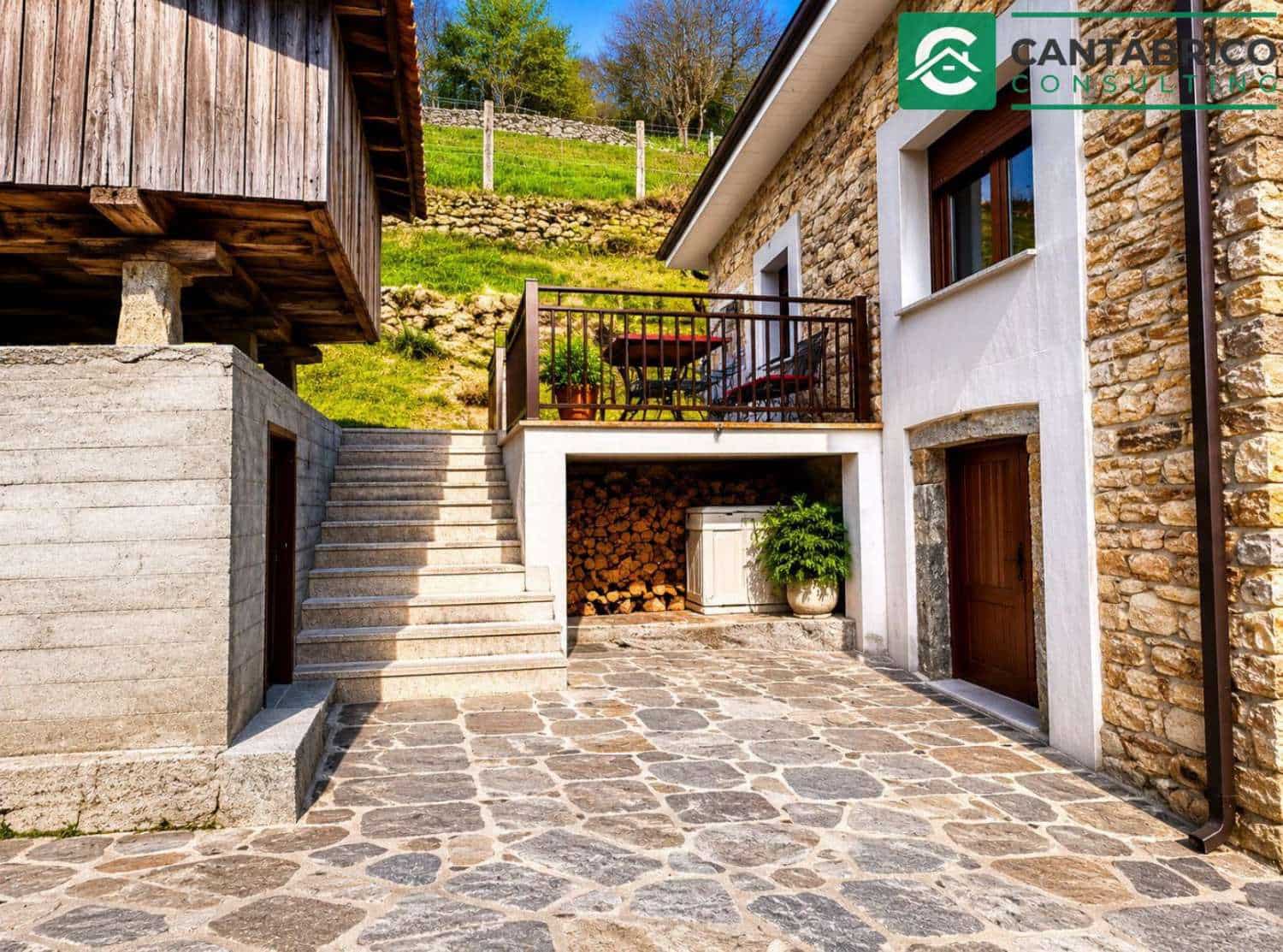 3 sypialnia Dom na sprzedaż w Navia - 260 000 € (Ref: 9877899)