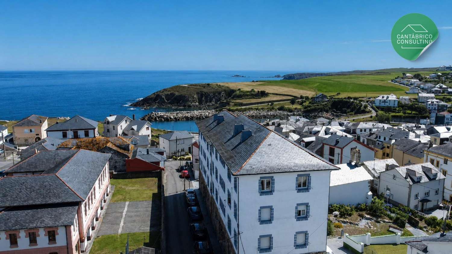 3 bedroom Flat for sale in Navia with garage - € 155,000 (Ref: 9928732)