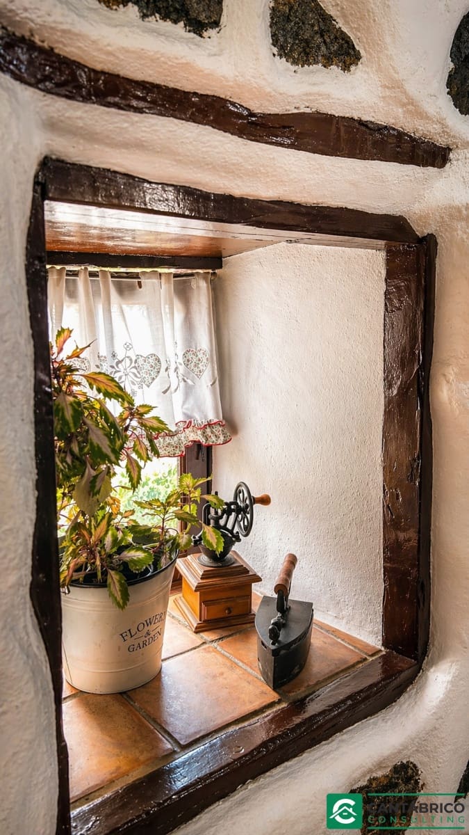 3 bedroom Semi-detached Villa for sale in Guia de Isora - € 335,000 (Ref: 9954680)