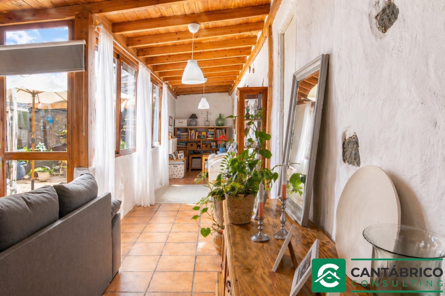 3 bedroom Semi-detached Villa for sale in Guia de Isora - € 335,000 (Ref: 9954680)