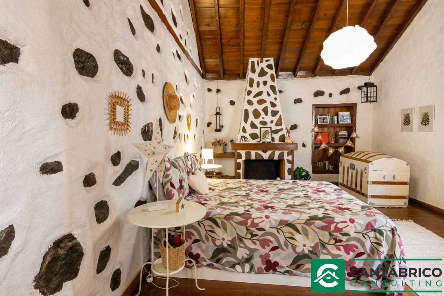 3 bedroom Semi-detached Villa for sale in Guia de Isora - € 335,000 (Ref: 9954680)