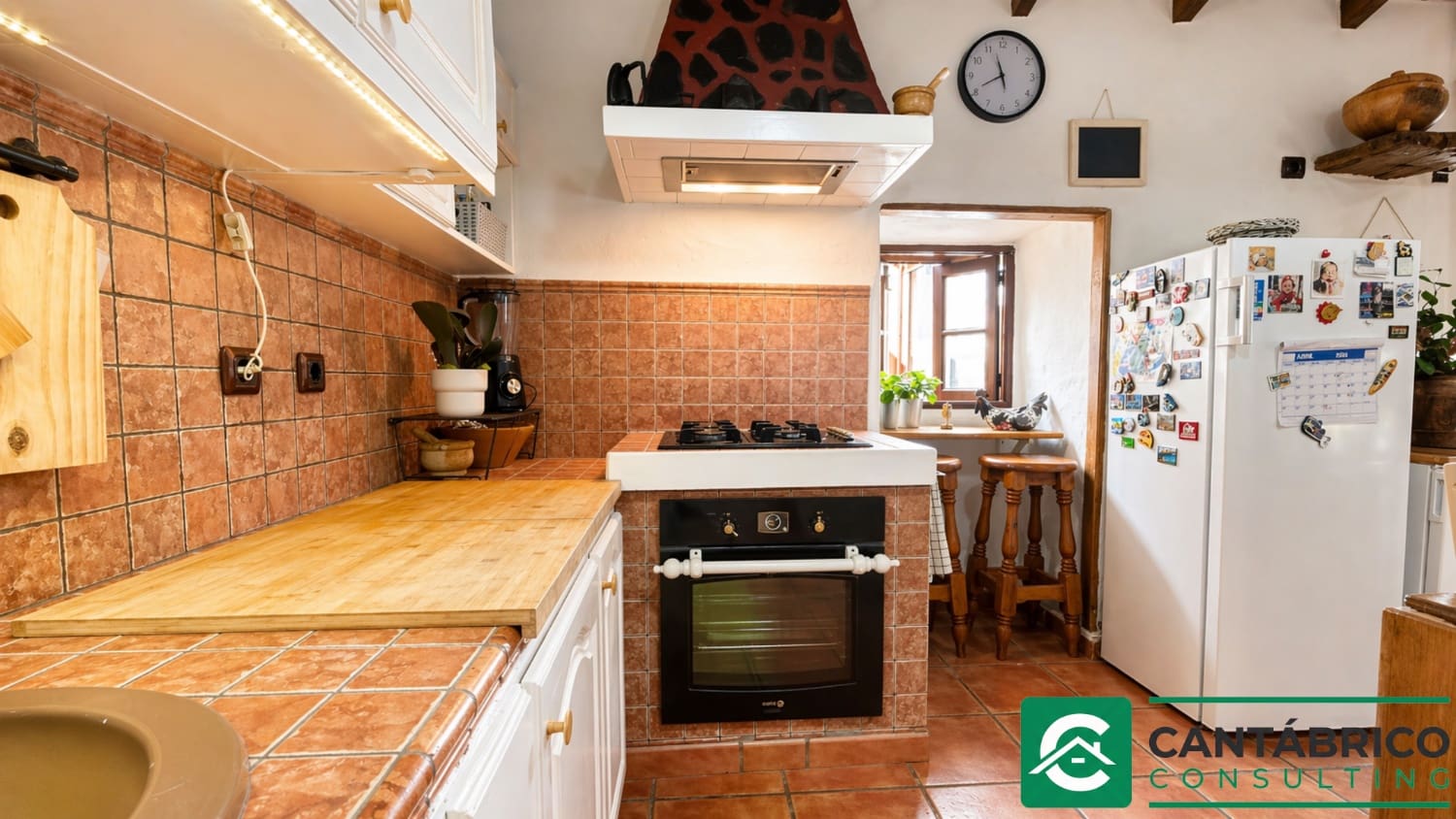 3 bedroom Semi-detached Villa for sale in Guia de Isora - € 335,000 (Ref: 9954680)