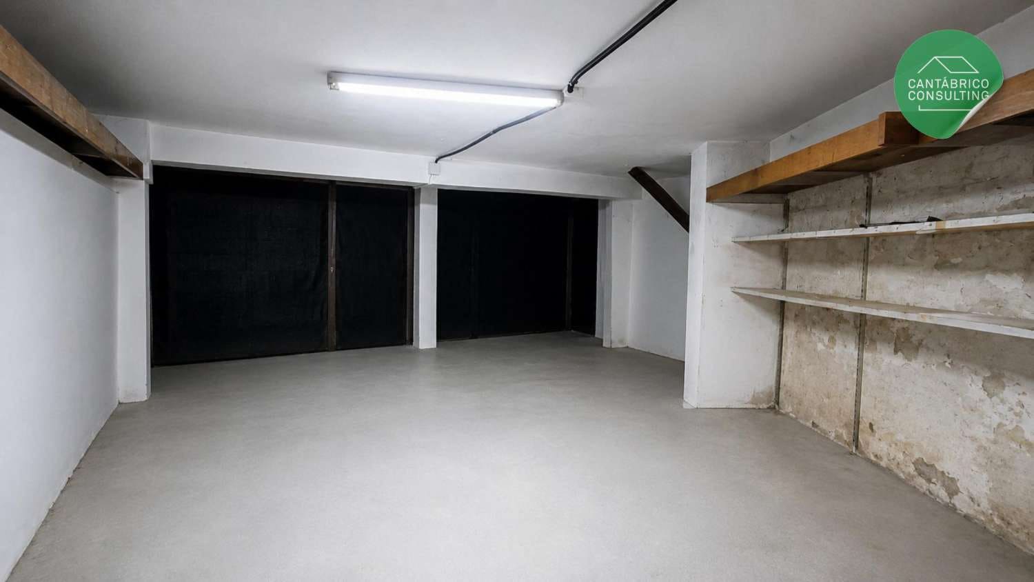 Kommersiell till salu i Navia - 235 000 € (Ref: 9984387)