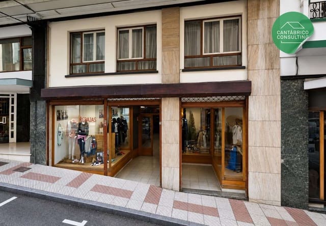 Komercyjne na sprzedaż w Navia - 235 000 € (Ref: 9984387)
