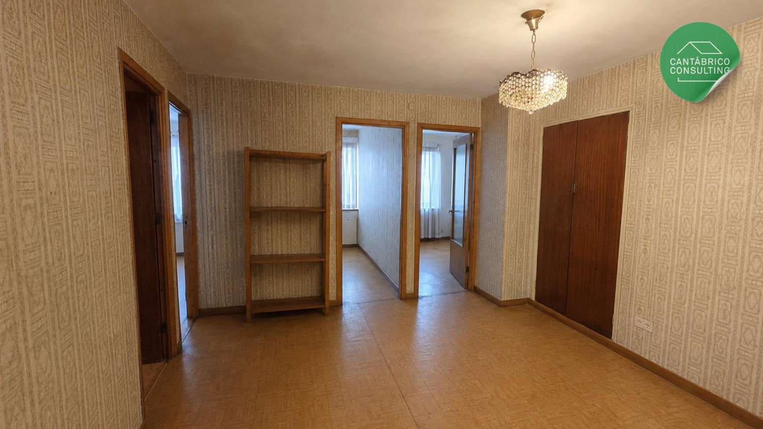 Kommersiell till salu i Navia - 235 000 € (Ref: 9984387)