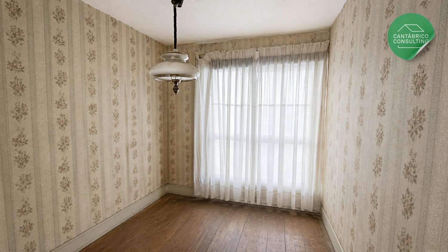 Kommersiell till salu i Navia - 235 000 € (Ref: 9984387)