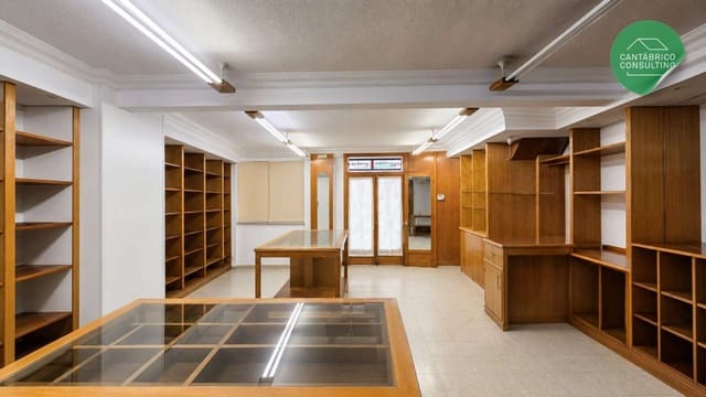 Komercyjne na sprzedaż w Navia - 235 000 € (Ref: 9984387)