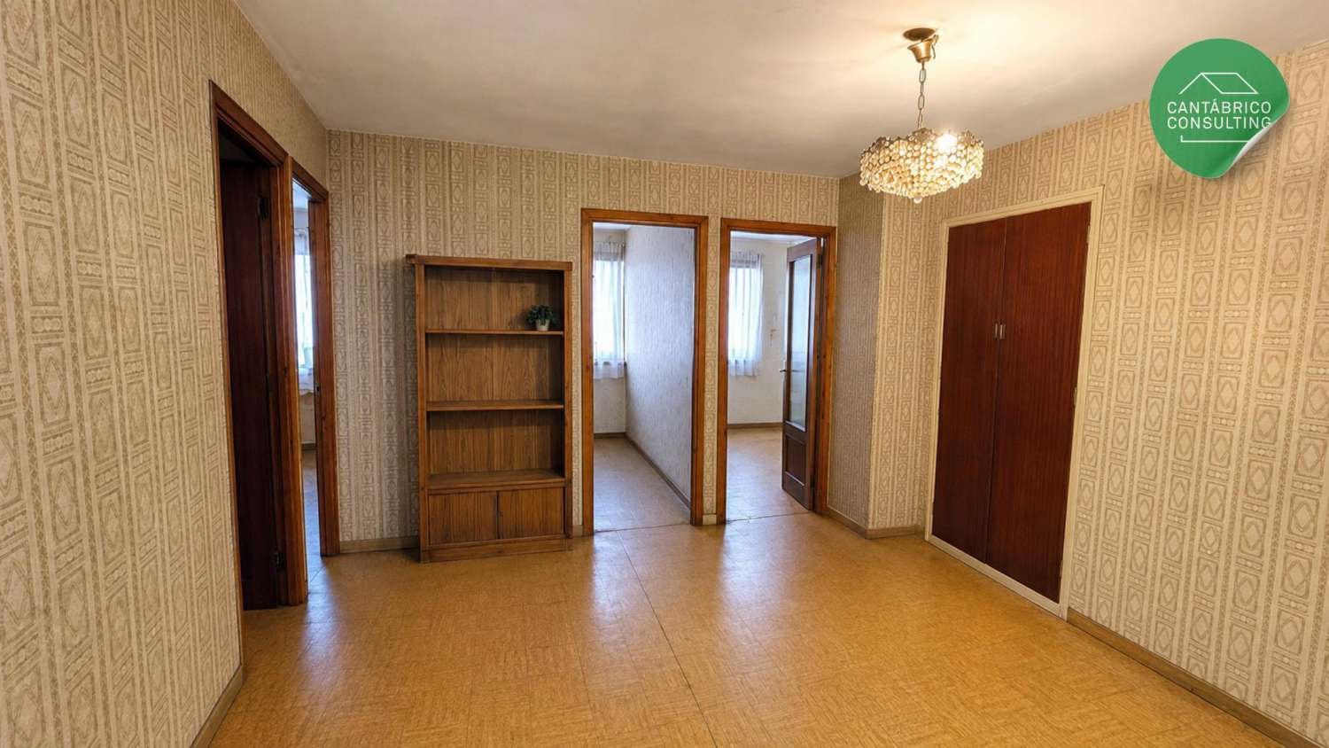 Kommersiell till salu i Navia - 235 000 € (Ref: 9984387)