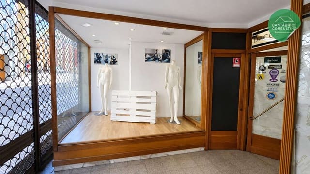 Komercyjne na sprzedaż w Navia - 235 000 € (Ref: 9984387)