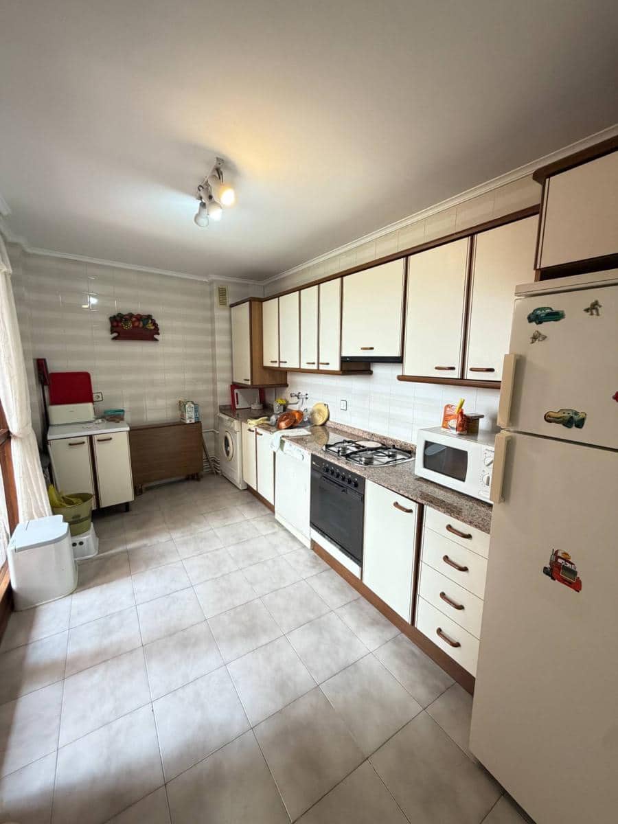 3 sovrum Lägenhet till salu i Santander med garage - 395 000 € (Ref: 10011153)