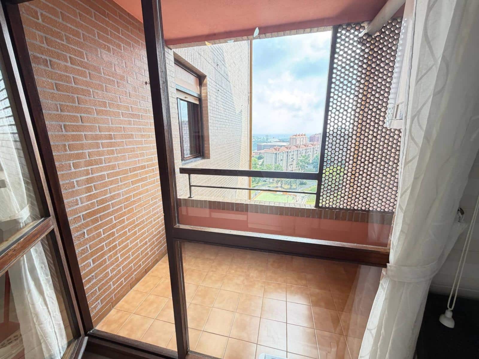 3 sovrum Lägenhet till salu i Santander med garage - 395 000 € (Ref: 10011153)