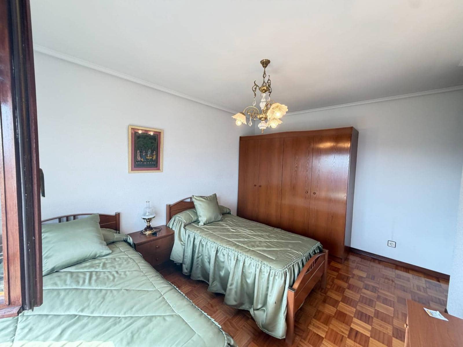 3 sovrum Lägenhet till salu i Santander med garage - 395 000 € (Ref: 10011153)