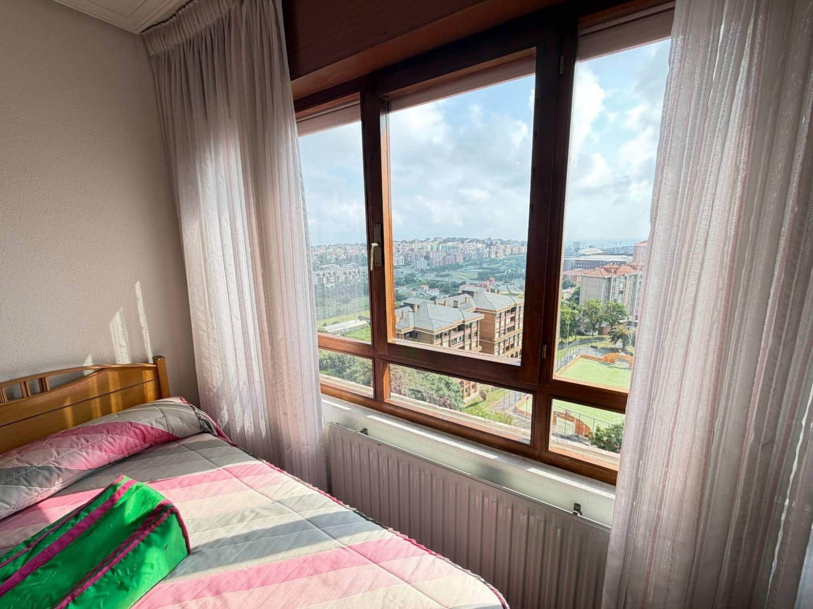 3 sovrum Lägenhet till salu i Santander med garage - 395 000 € (Ref: 10011153)
