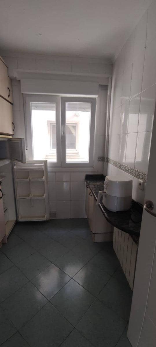 3 camera da letto Appartamento da affittare in Santander - 800 € (Rif: 10011154)