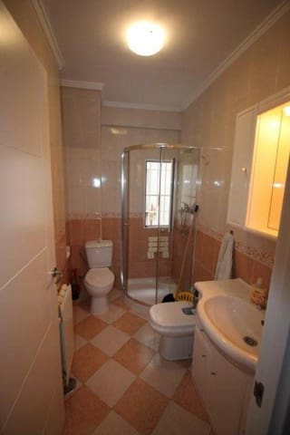 3 soveværelse Lejlighed til leje i Santander - € 800 (Ref: 10011154)
