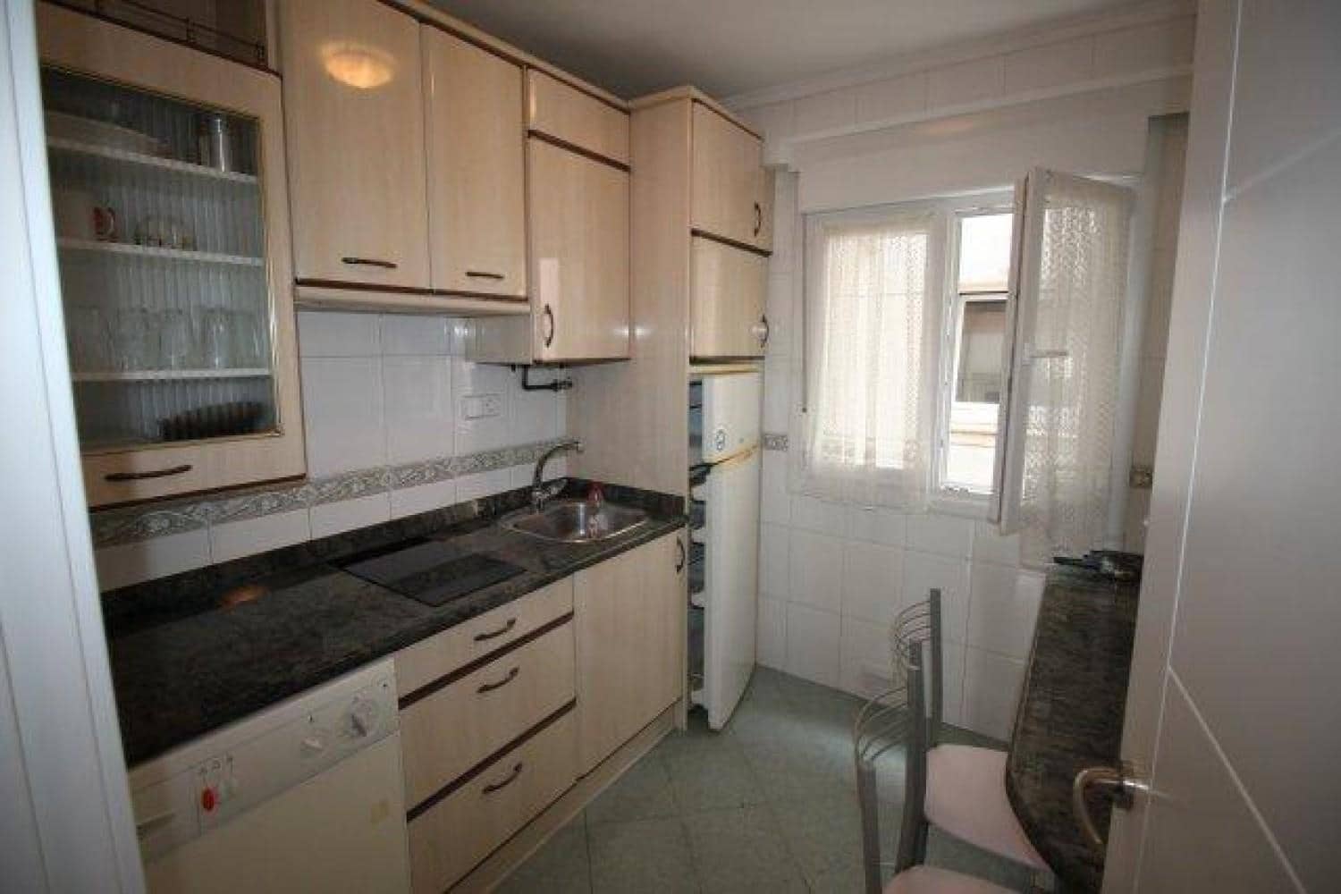 3 camera da letto Appartamento da affittare in Santander - 800 € (Rif: 10011154)