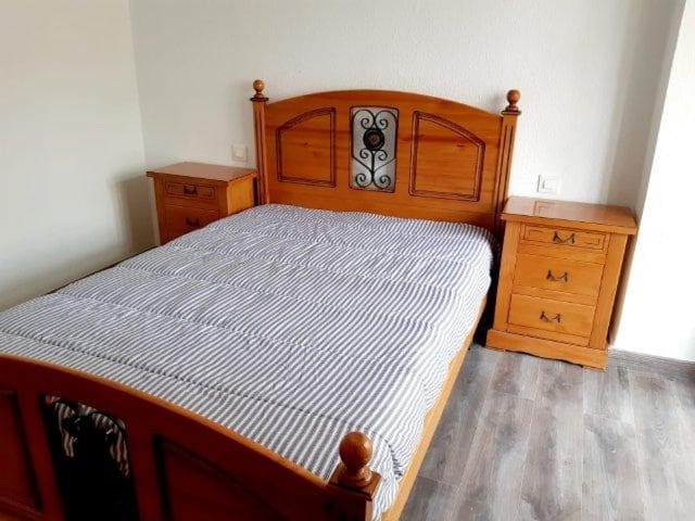 3 soveværelse Lejlighed til leje i Santander - € 900 (Ref: 10011155)