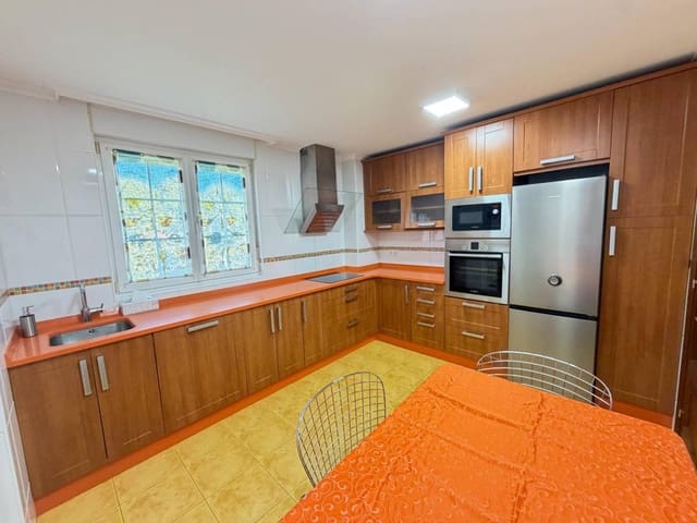 3 quarto Apartamento para venda em Mortera, Piélagos com garagem - 345 000 € (Ref: 10102221)