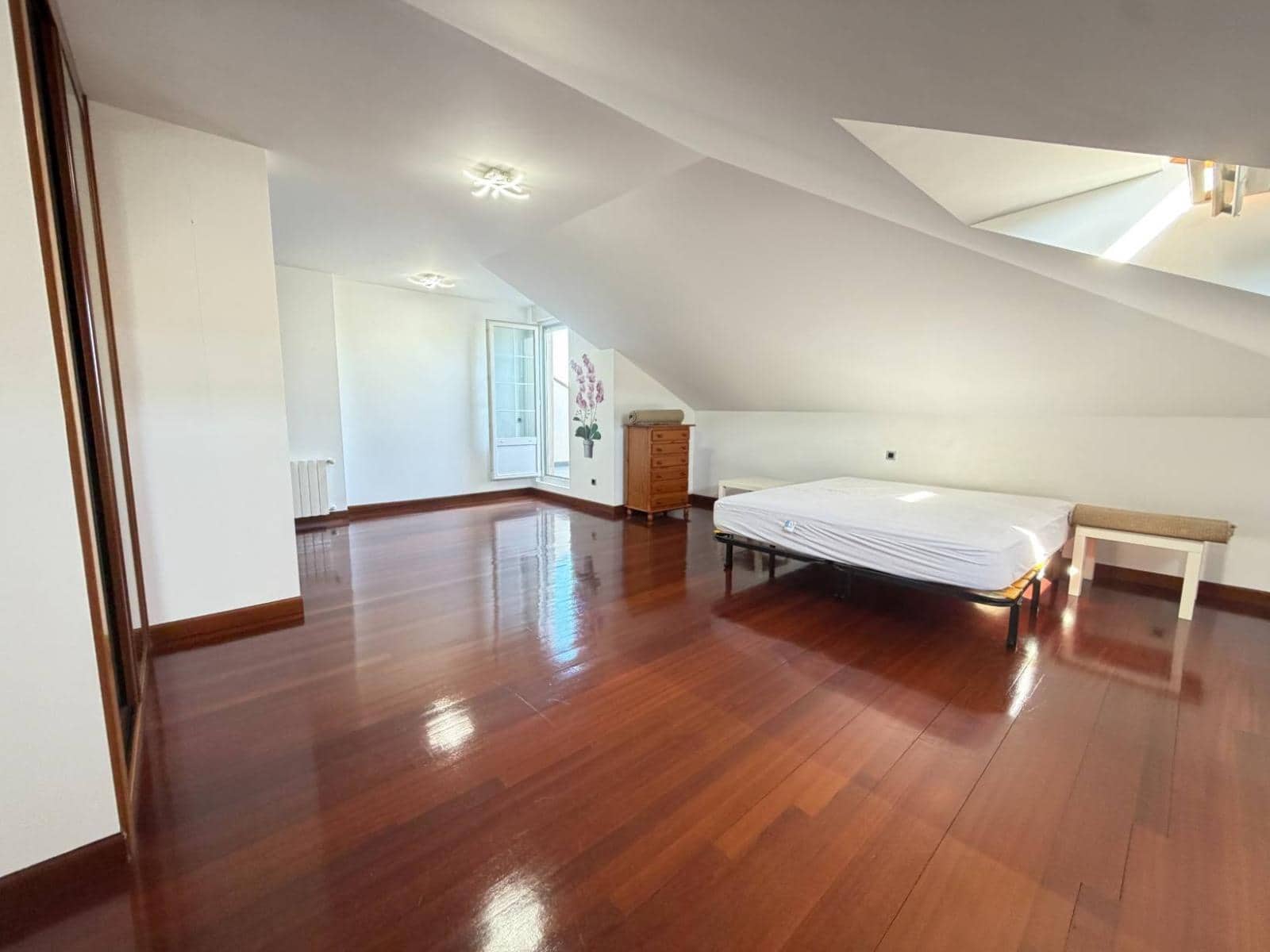 3 bedroom Apartment for sale in Mortera with garage - € 345,000 (Ref: 10102221)