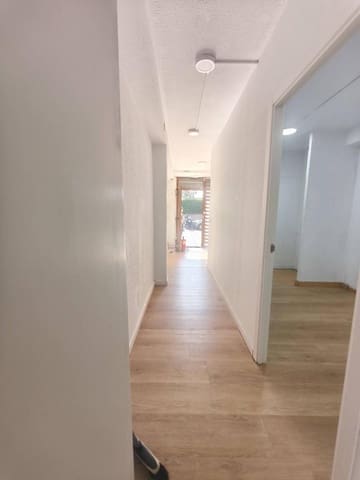 Commercieel te koop in Santander - € 83.000 (Ref: 10142378)