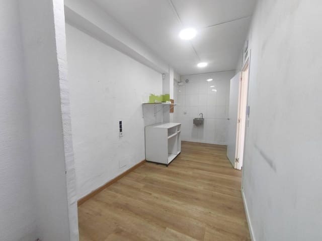 Commercieel te koop in Santander - € 83.000 (Ref: 10142378)